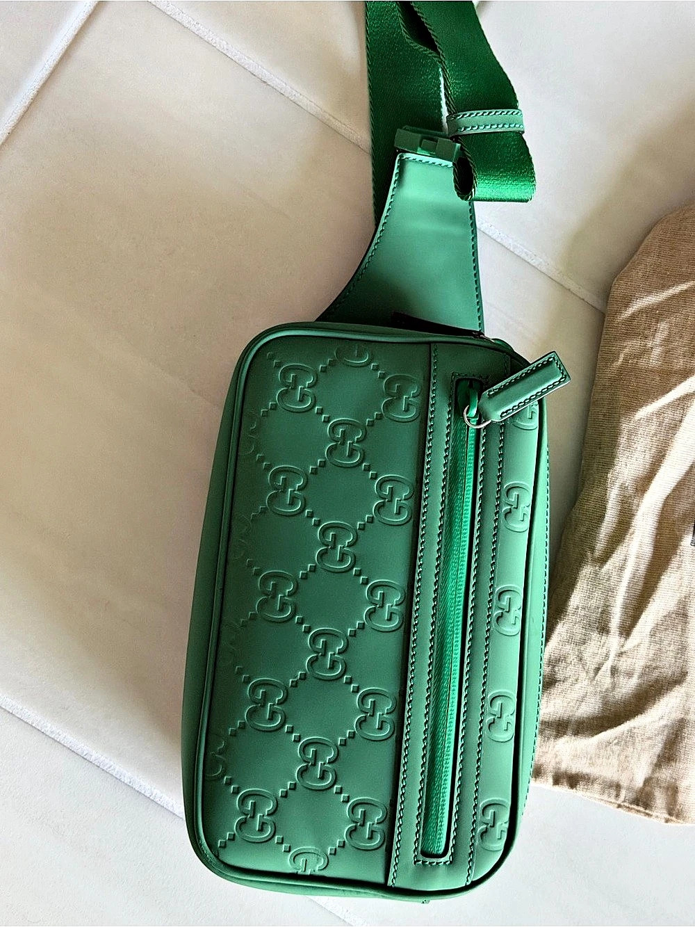 Gucci GG Rubber-Effect Leather Belt Bag Green Crossbody NWT